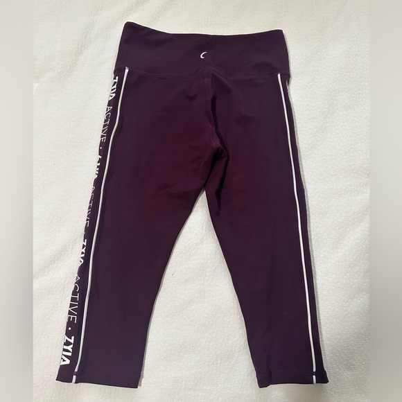 Zyia Plum Logo Stripe Light n Tight Hi-rise Crop 17" size 6-8 - Picture 6 of 8